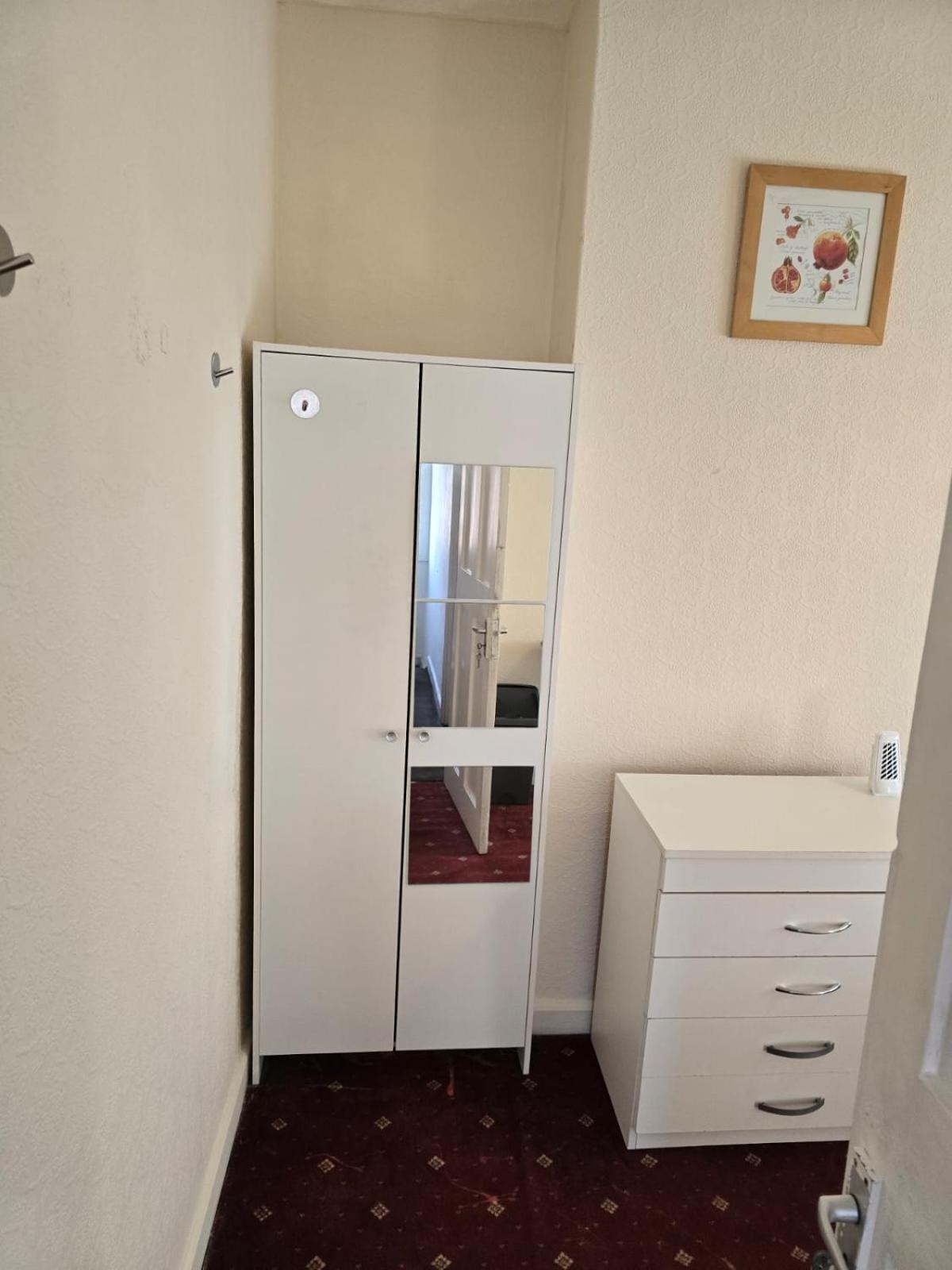 Homestay Nicely Furnished *